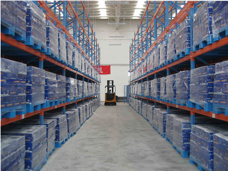 1503902159811469.jpg 重型橫梁式貨架3.jpg